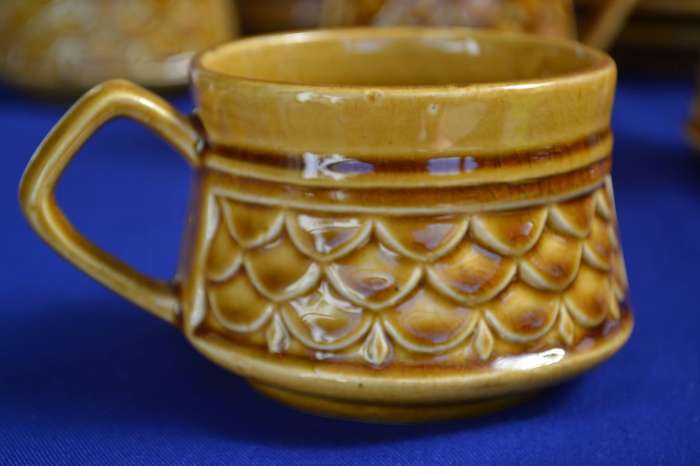 Retro Fish Scale Design Coffee Set c1970 - Japan - 12 Pieces