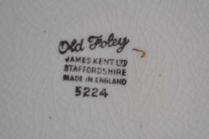 James Kent Old Foley Vintage Cabinet / Display Plates x 2
