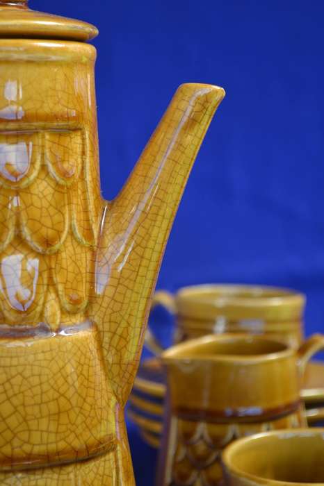 Retro Fish Scale Design Coffee Set c1970 - Japan - 12 Pieces