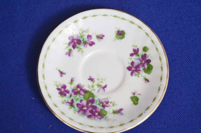 Royal Albert and Other Vintage English Porcelain Items - 5 Pieces