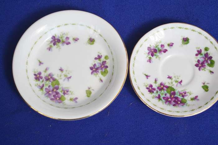 Royal Albert and Other Vintage English Porcelain Items - 5 Pieces