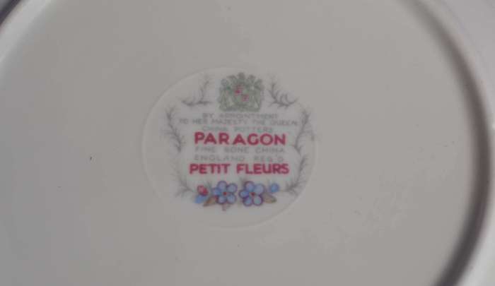 Royal Albert and Other Vintage English Porcelain Items - 5 Pieces