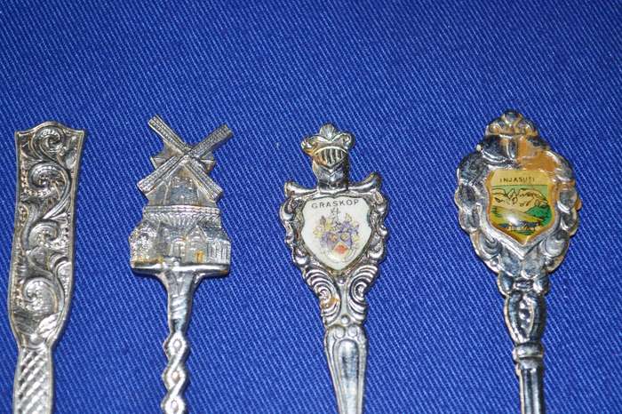 Assorted Vinrage Collectors Spoons and Forks  - 12 Pieces