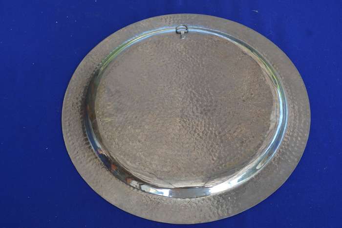 Hammered Detail Silver Plate Wall Plate