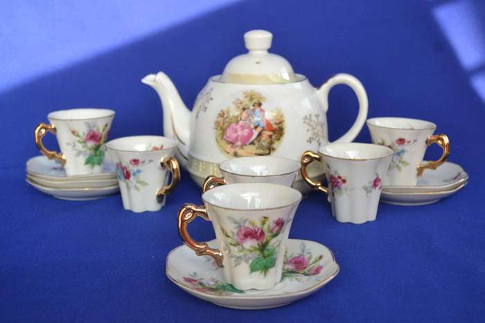 Fine Bone China Demitasse Cups and Saucers, and Tea Pot - Japan