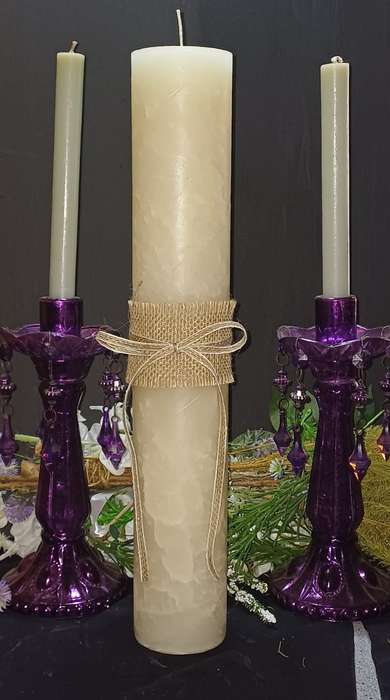 Extra Large Hand Poured Scented Candle with Marbelling Effect.