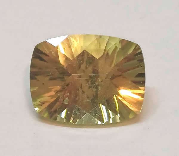 Citrine - Yellow Rectacguler Concave Cut with Chequerboard Table - 1,89cts