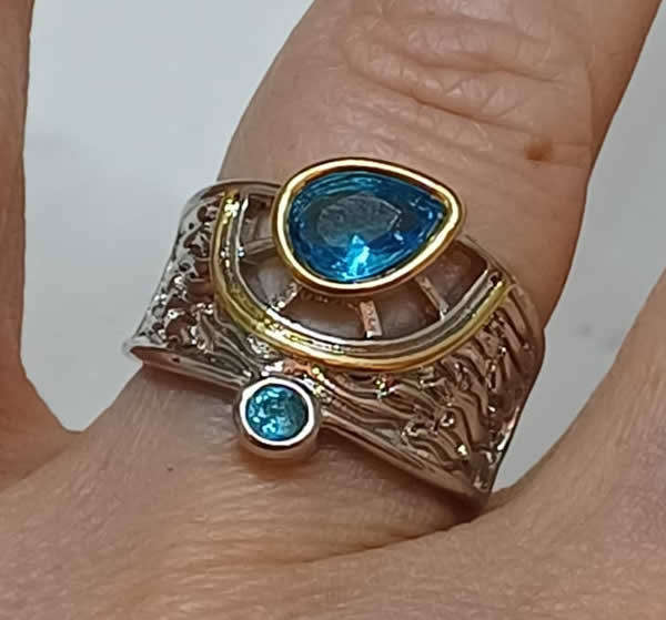 Sweet Dress Ring With Imitation Gemstone.