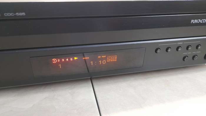 Yamaha CDC-585 5-Disk CD Player