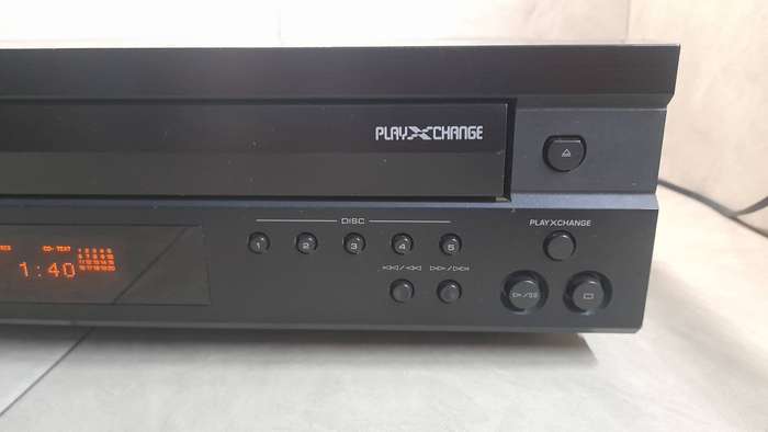 Yamaha CDC-585 5-Disk CD Player