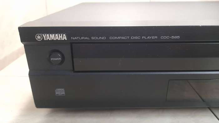 Yamaha CDC-585 5-Disk CD Player