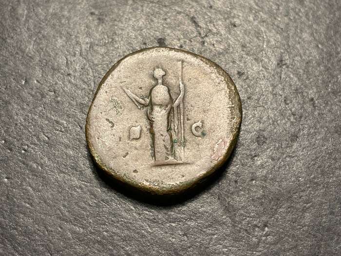 Large Ancient Rome bronze Sestertius coin - Emperor Antoninus Pius who reigned from 138 AD to 161 AD