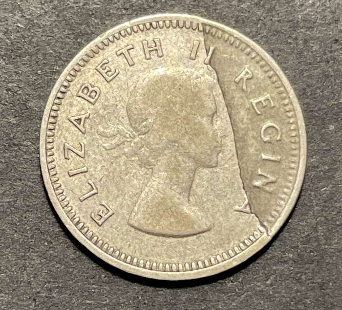Error 1955 SA Union silver 3 pence coin with a major planchet error