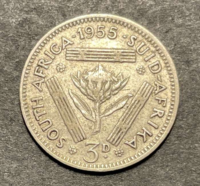Error 1955 SA Union silver 3 pence coin with a major planchet error