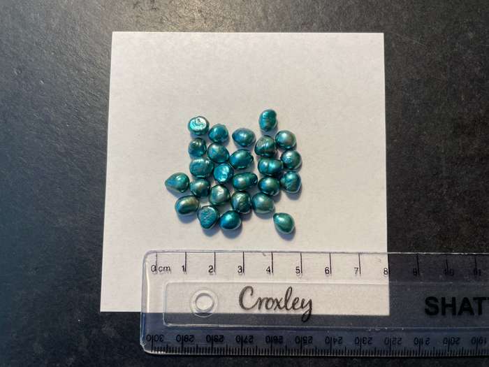 Natural freshwater pearls - Blue colour - Price is per pearl