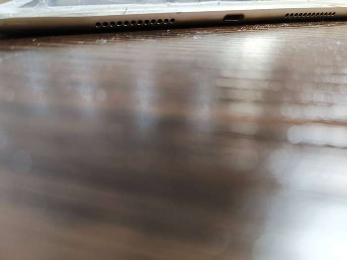 Apple iPad Pro 9.7" (1st Gen)  A1674