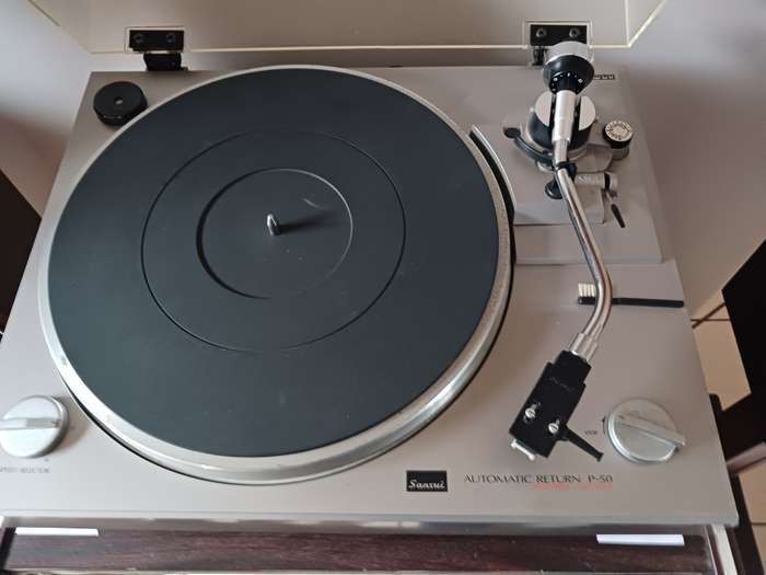 Sansui P-50  -   Turntable in excellent  condition