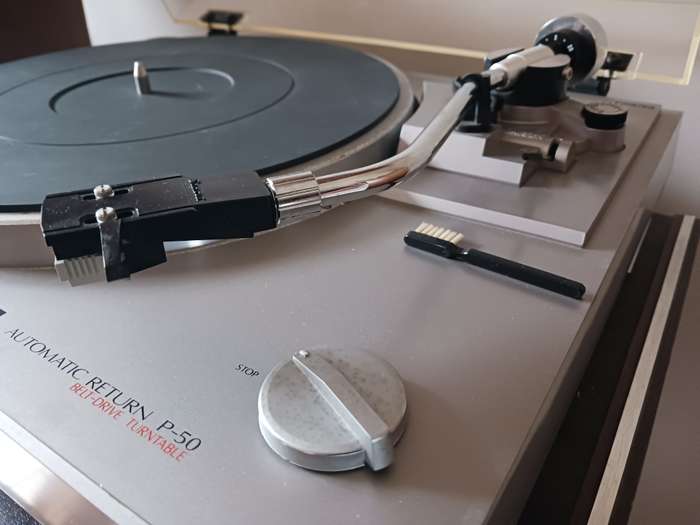 Sansui P-50  -   Turntable in excellent  condition