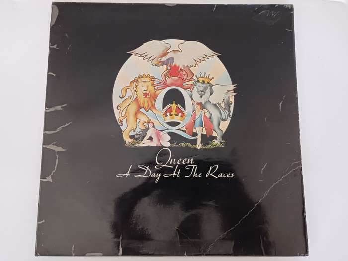 Queen - A Day At The Races  ( 1976 SA released LP )