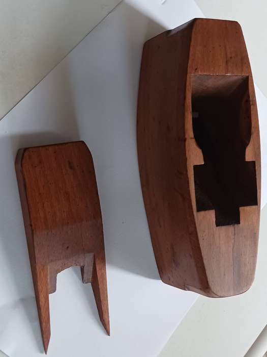 Antique Wood Block,Wood Plane ( British Made in good used condition.)