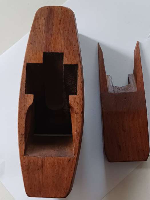 Antique Wood Block,Wood Plane ( British Made in good used condition.)