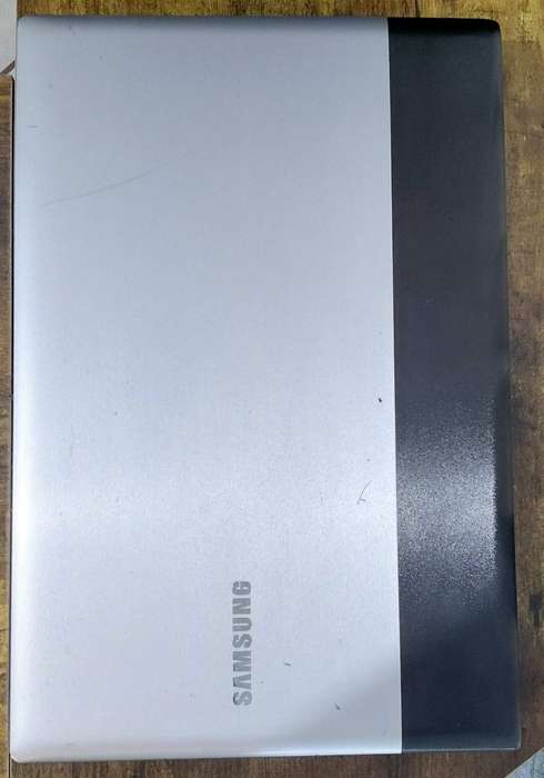 Samsung RV511 Laptop