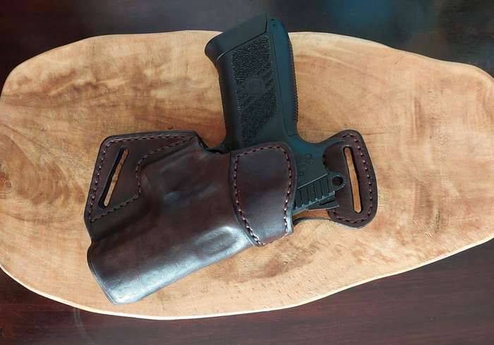GUN HOLSTERS - SOB (Small of Back)