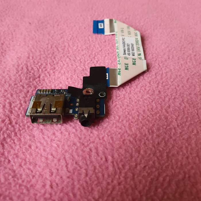 HP Pavilion X360 (14-CD0008NE) | USB AND 3.5MM AUDIO BOARD (450.0E804.0021)
