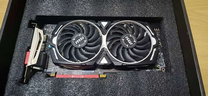 Radeon RX 580 ARMOR 8G OC