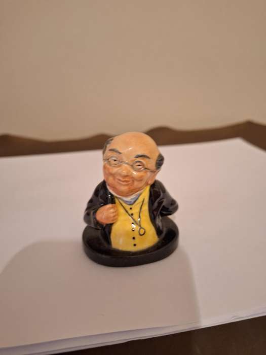 MR PICKWICK BY ROYAL DOULTON FIGURINE
