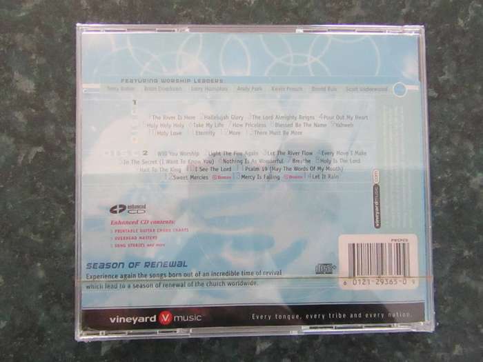 Various  25 Top Vineyard Worship Songs :The River Is Here (2 CD)