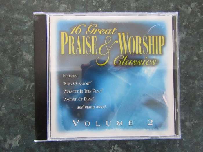 16 Great Praise & Worship Classics Volumes 1 - 4  Bundle (4 CD)