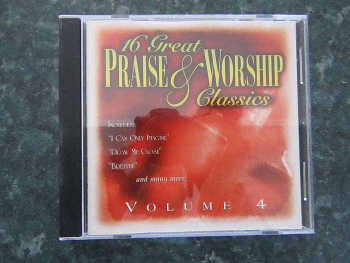 16 Great Praise & Worship Classics Volumes 1 - 4  Bundle (4 CD)