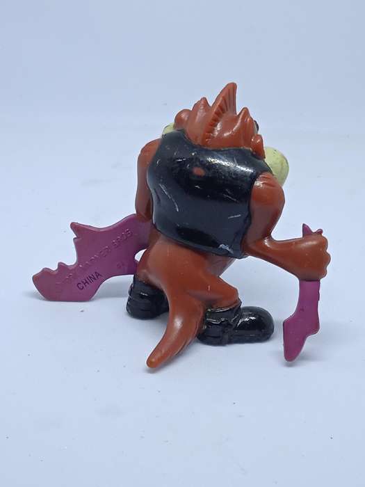 ORIGINAL 1994 TASMANIAN DEVIL(TAZ) FIGURINE
