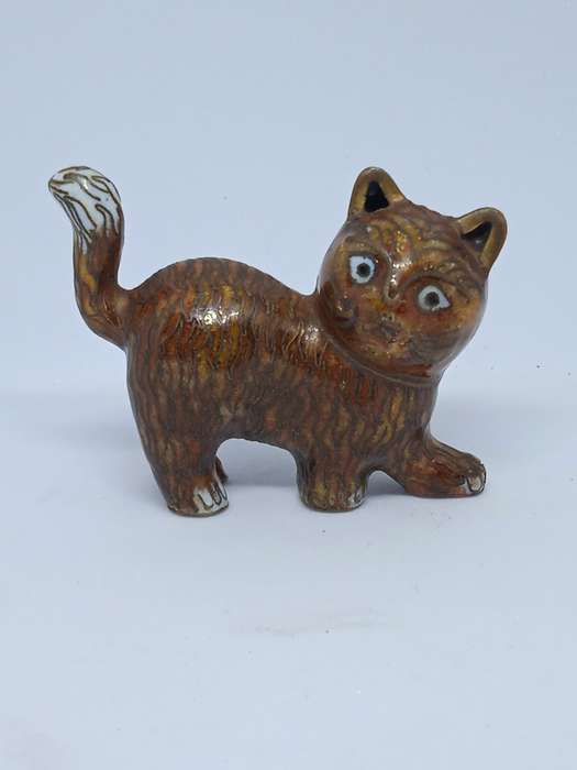VINTAGE METAL MINIATURE CAT FIGURINE