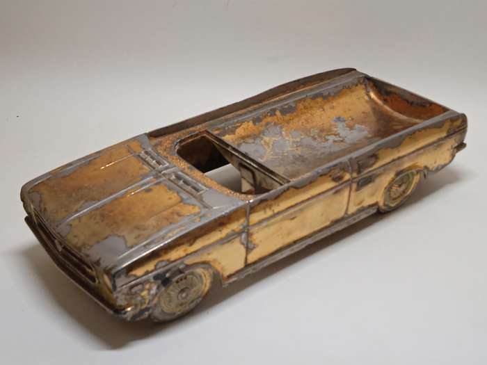 VINTAGE DATSUN SUNNY  COUPE GL  CIGARETTE HOLDER