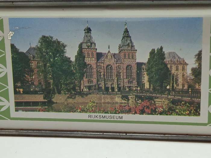 VINTAGE DUTCH TIN