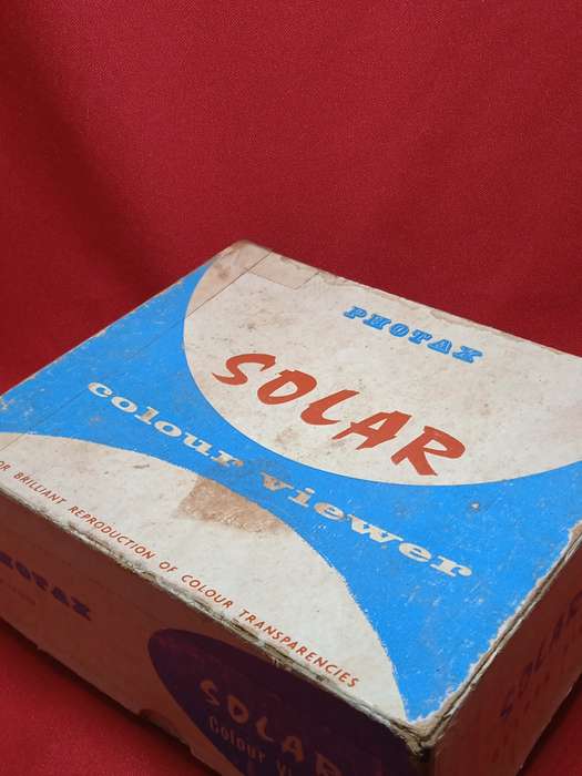 VINTAGE PHOTAX COLOUR VIEWER