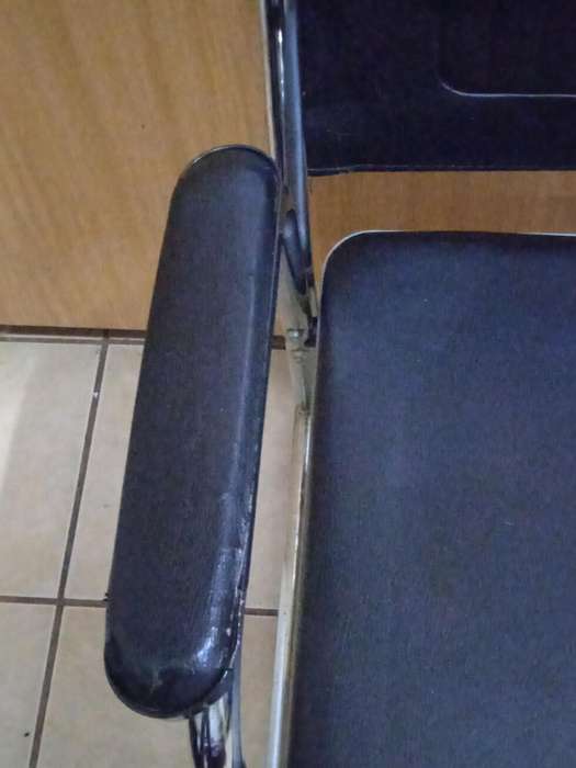 MEDICAL CHAIR