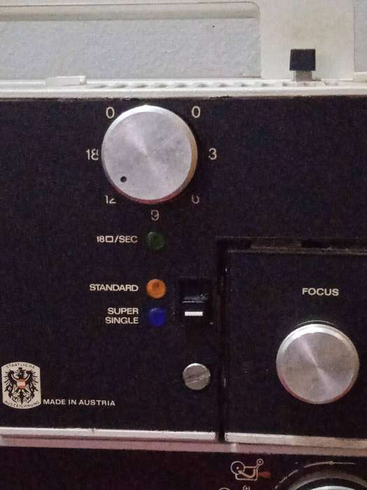 VINTAGE EUMIG MARK 610D PROJECTOR