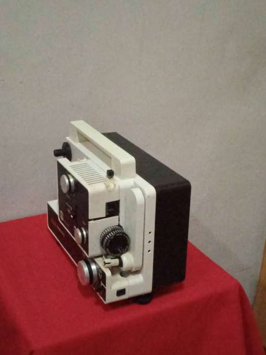 VINTAGE EUMIG MARK 610D PROJECTOR