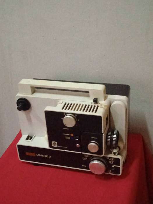 VINTAGE EUMIG MARK 610D PROJECTOR
