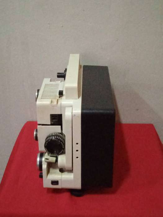 VINTAGE EUMIG MARK 610D PROJECTOR