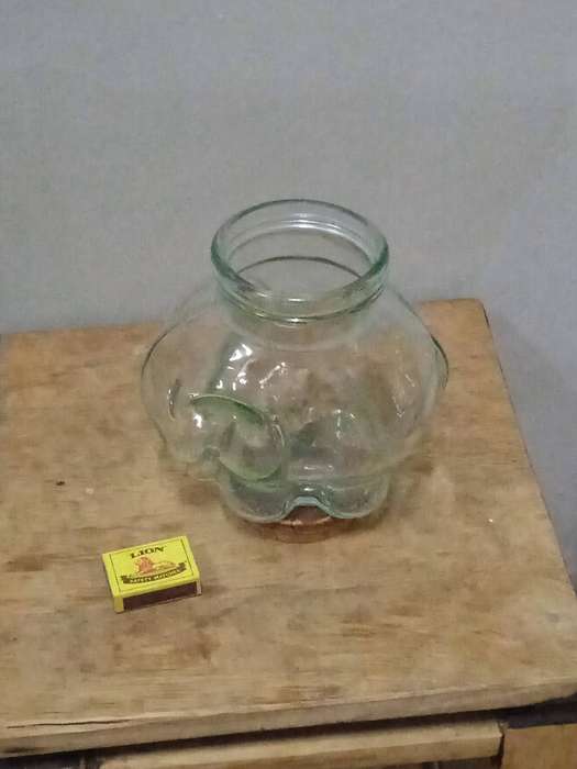 VINTAGE MADE IN ITALY GLASS ELEPHANT JAR
