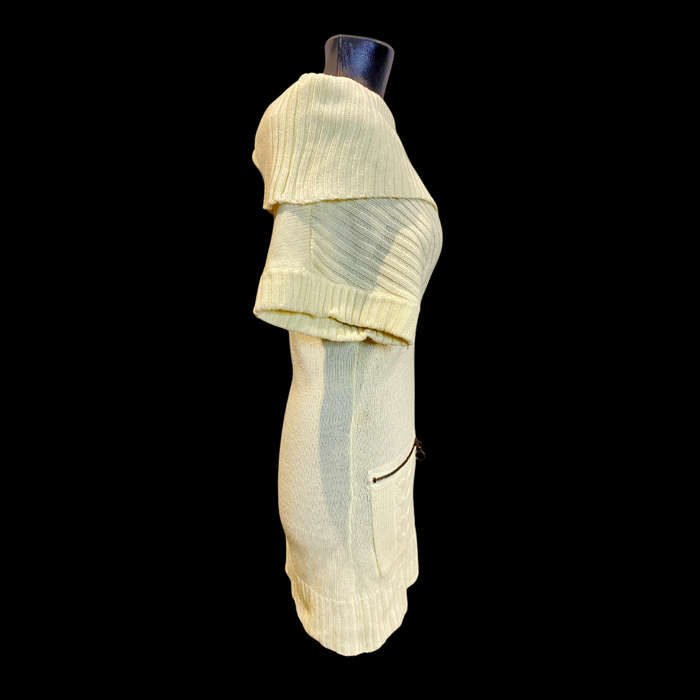 Cream top/dress Size: 10/34