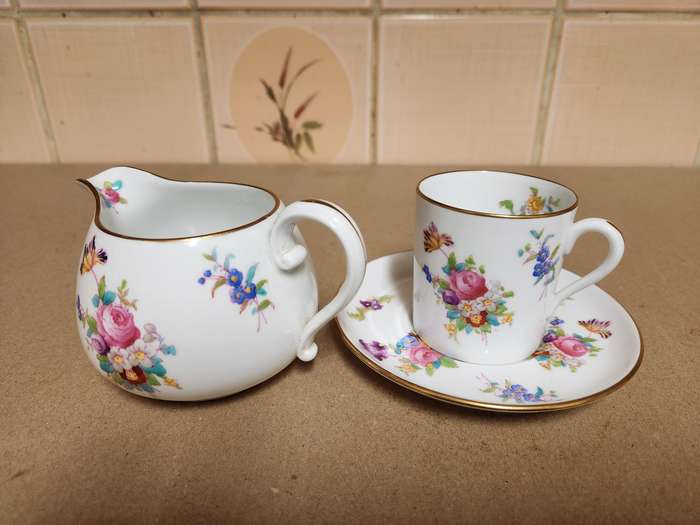 STUNNING SPODE COPELANDS CHINA CREAMER AND ONE DEMITASSE CUP AND SAUCER