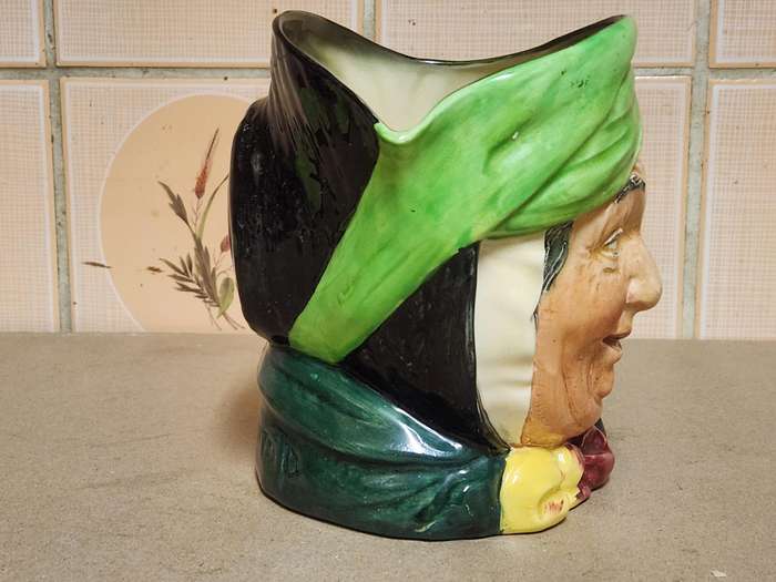 ROYAL DOULTON LARGE SAIREY GAMP CHARACTER JUG