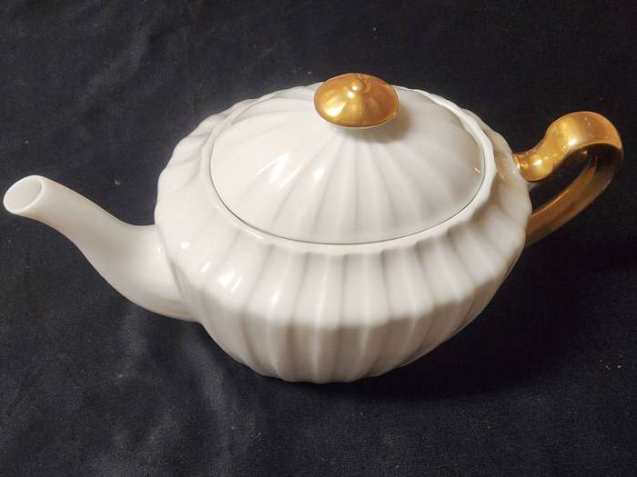 Vintage R S Tillowitz Silesia Tea Pot