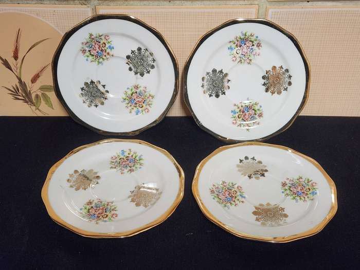 FOUR STUNNING PORZELLAN  BAVARIA DEMITASSE CUPS AND SAUCERS