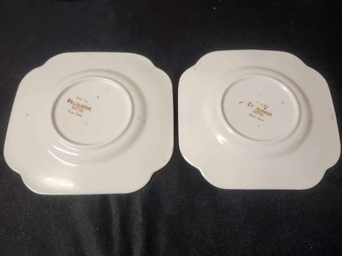 PAIR OF ROYAL VALE COLCLOUGH IMARI STYLE BONE CHINA TEA TRIOS